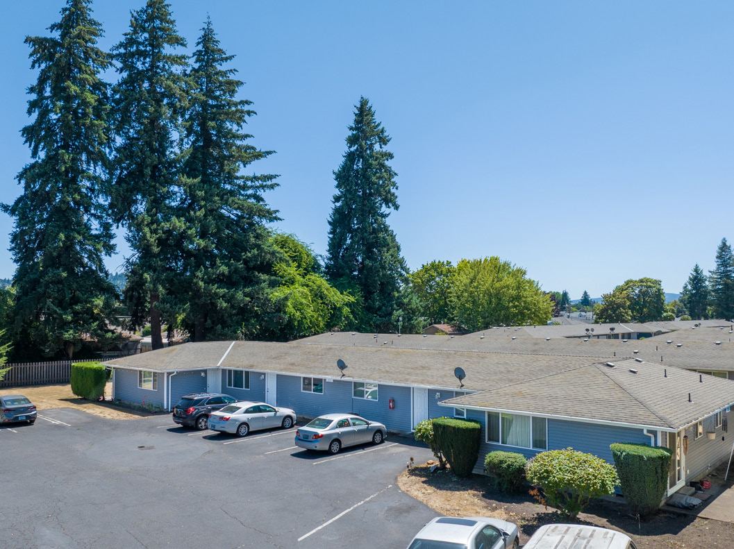 Fourplex buildings and off-street parking